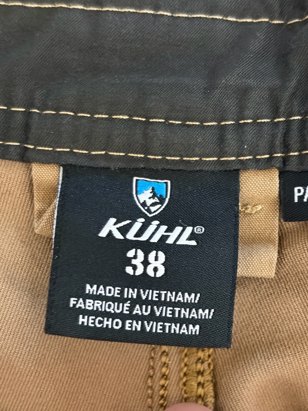 Kuhl Men's Cargo Shorts in Khaki Brown - Picture 4 of 5